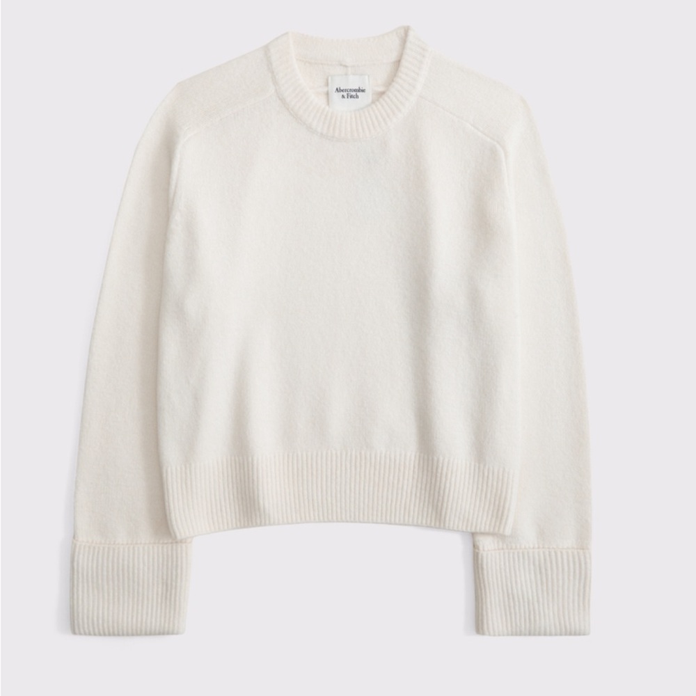 Abercrombie & Fitch Women's Ivory Crew Neck Sweater